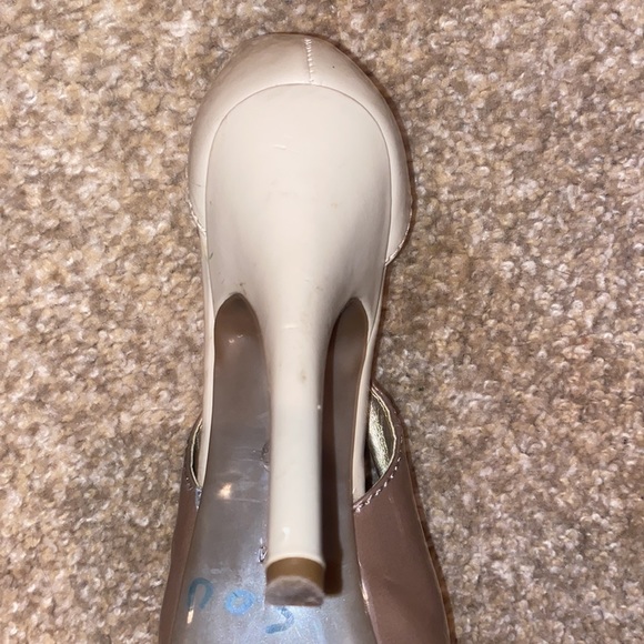Worthington High Heel Shoe Size 8 Left Shoe - Picture 7 of 10